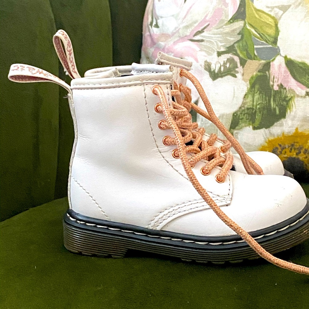 Dr martens toddler boots